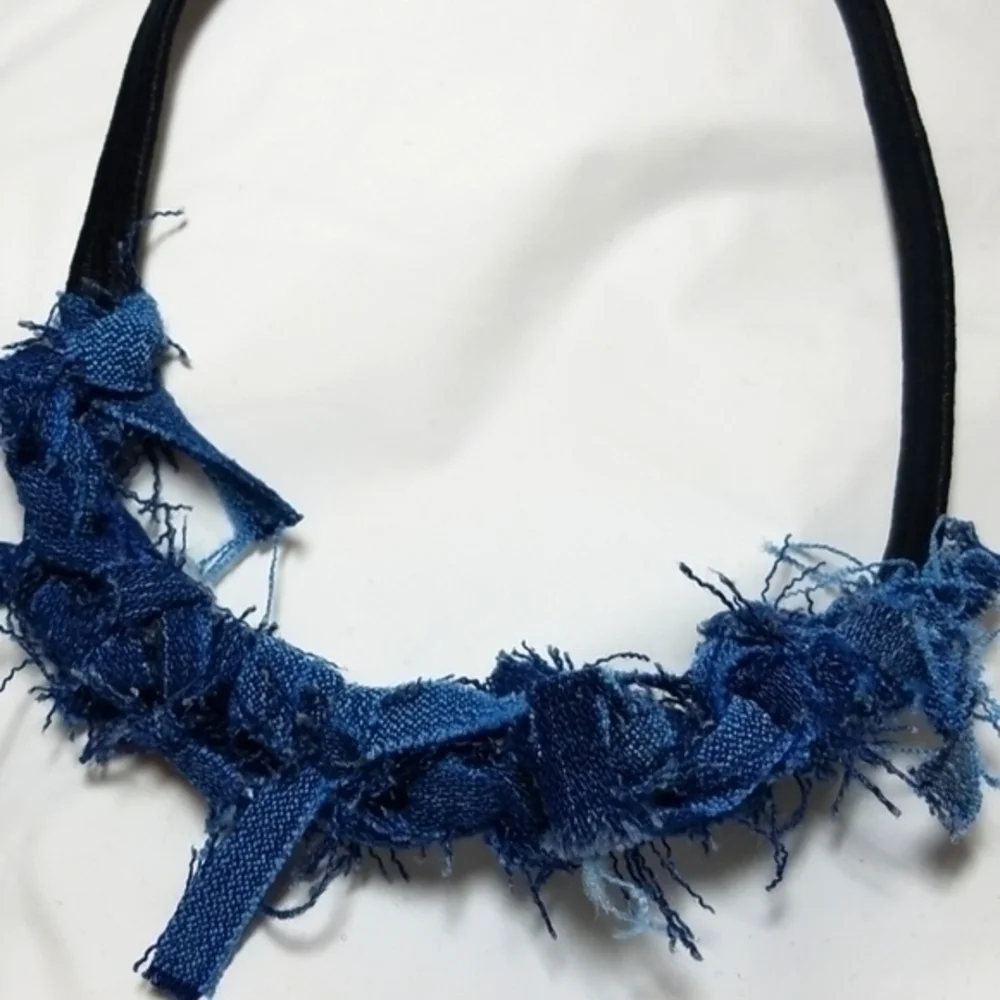 Tasty Raw Edge Denim HEADBANZ 